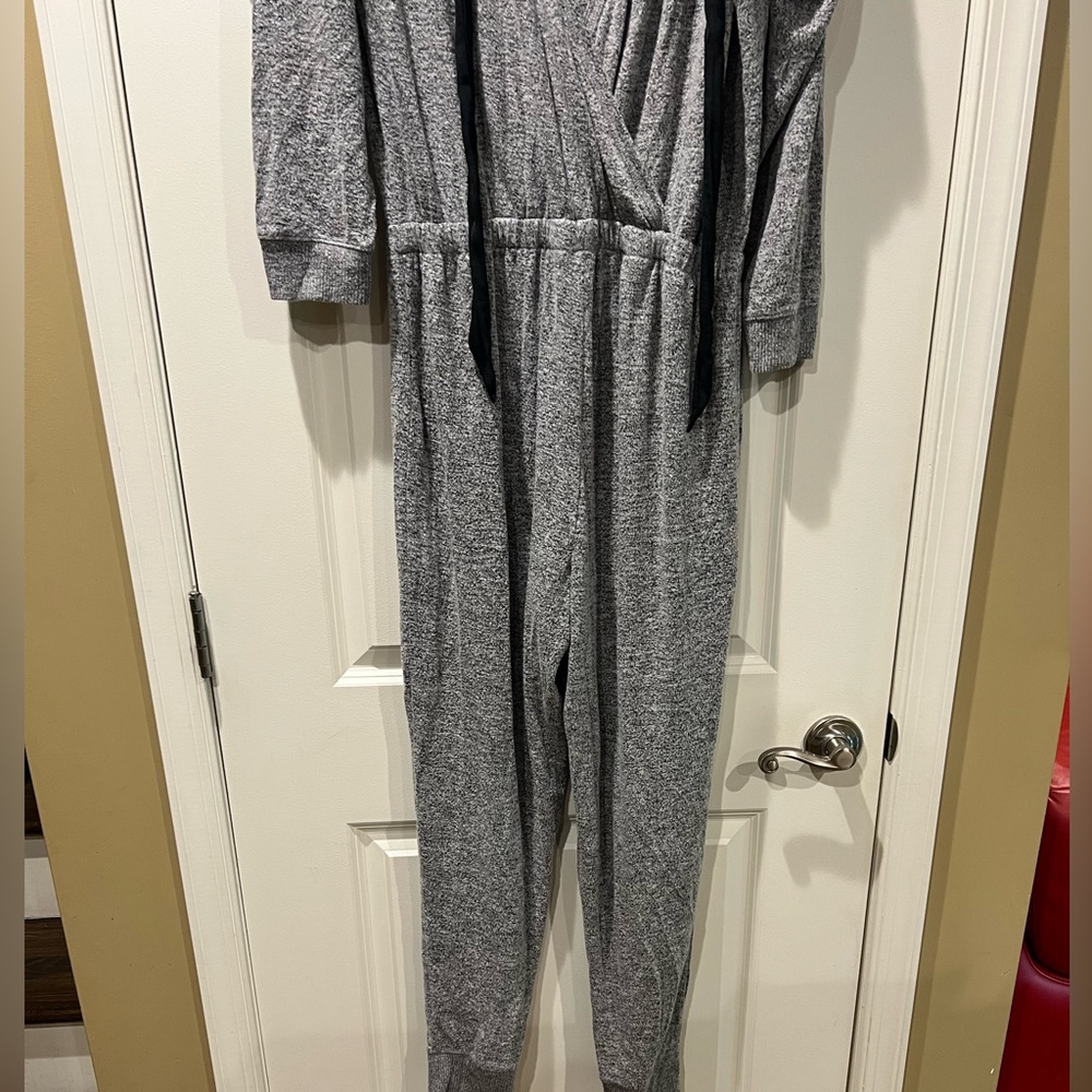 Victoria's Secret Gray Pajama Jumpsuit - Picture 6 of 6